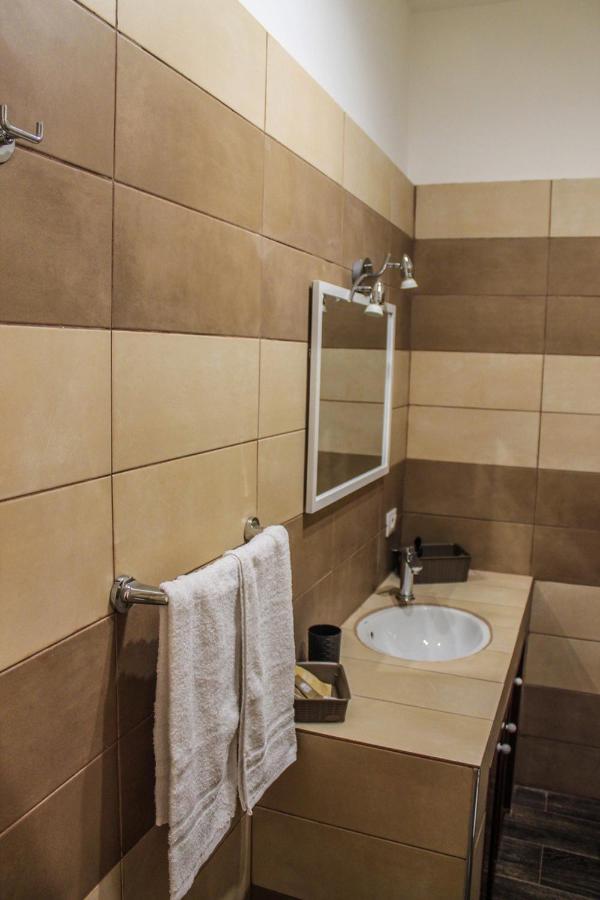 Hotel Alexander House à Palerme Extérieur photo